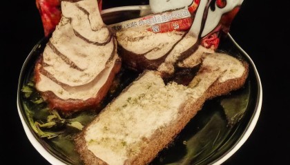 酒桶操作几何桶连招引爆全场，爆破酒桶决胜斗魂竞技场，剑姬装备误触惊现戏剧性反转